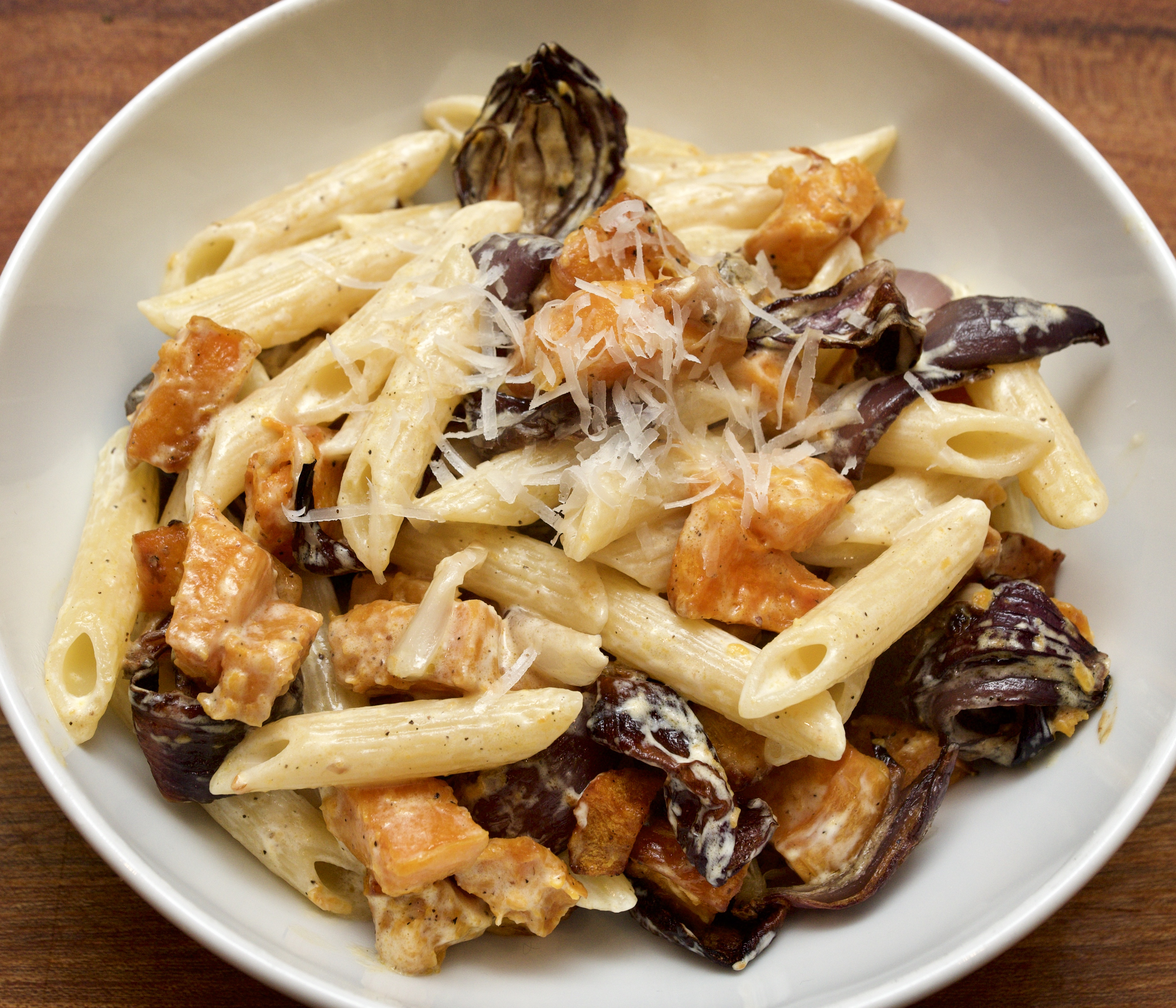 Roasted butternut squash and red onion pasta